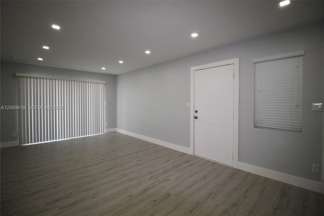 8701 SW 141st Street K6, Palmetto Bay, FL 33176