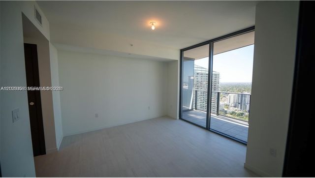 1000 Brickell Plz 3411, Miami, FL 33131