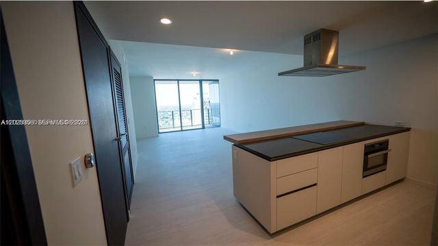 1000 Brickell Plz 3411, Miami, FL 33131
