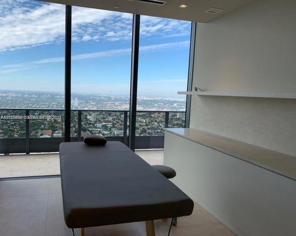 1000 Brickell Plz 3411, Miami, FL 33131