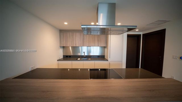 1000 Brickell Plz 3411, Miami, FL 33131