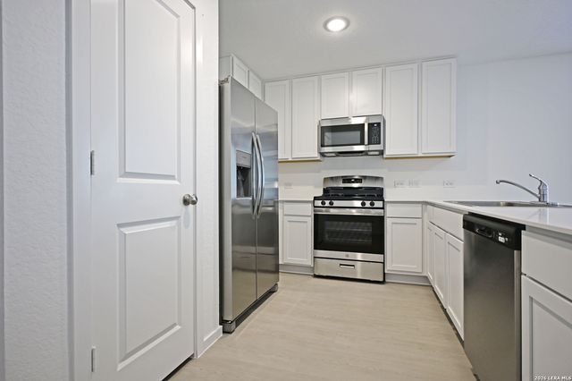 227 Zyra Ave, New Braunfels, TX 78130