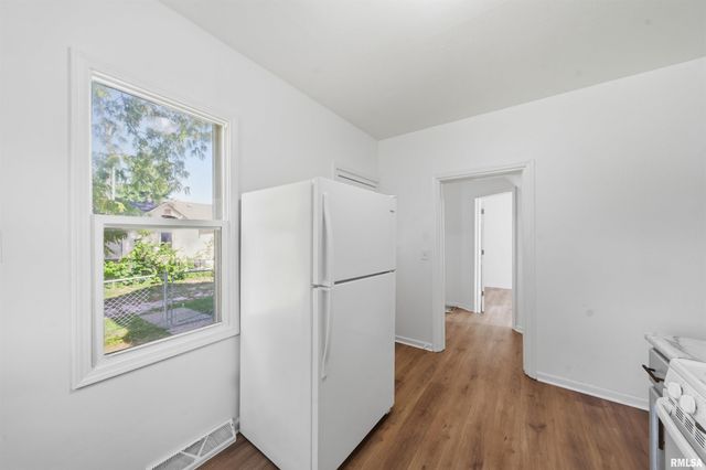303 MCKINLEY Avenue, Bartonville, IL 61607