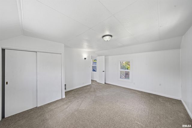 303 MCKINLEY Avenue, Bartonville, IL 61607
