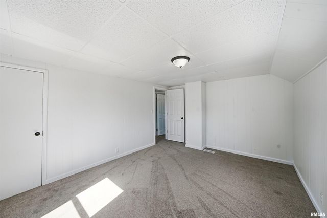 303 MCKINLEY Avenue, Bartonville, IL 61607