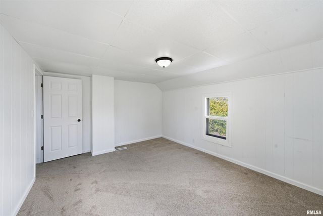 303 MCKINLEY Avenue, Bartonville, IL 61607