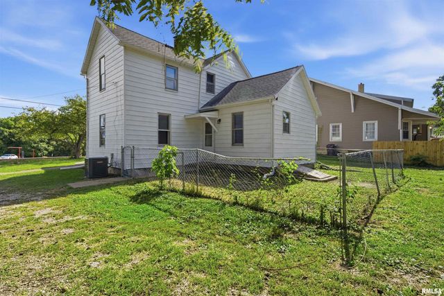 303 MCKINLEY Avenue, Bartonville, IL 61607