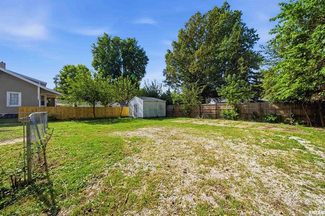 303 MCKINLEY Avenue, Bartonville, IL 61607