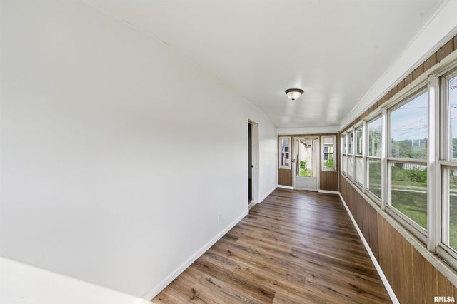 303 MCKINLEY Avenue, Bartonville, IL 61607