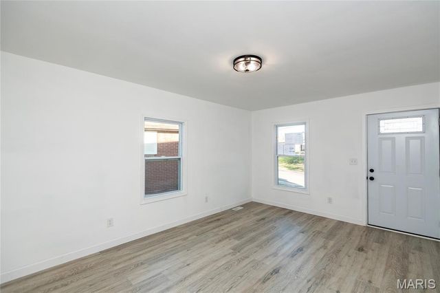 1402 Dammert Avenue, St Louis, MO 63125