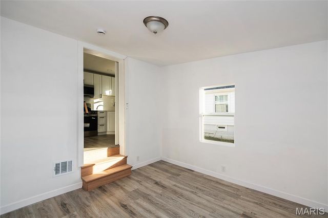 1402 Dammert Avenue, St Louis, MO 63125