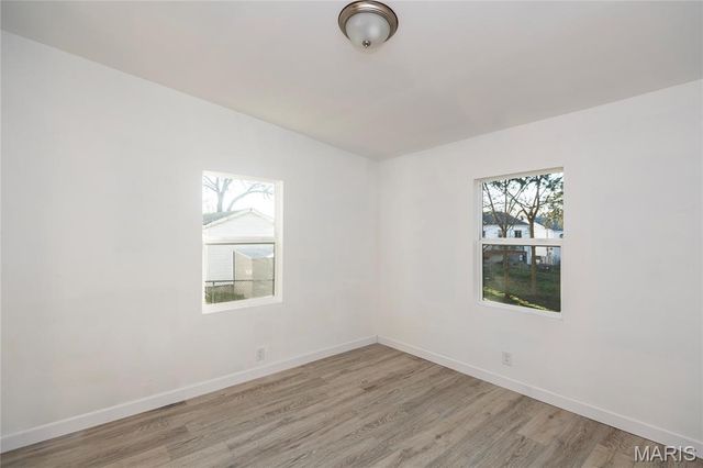 1402 Dammert Avenue, St Louis, MO 63125