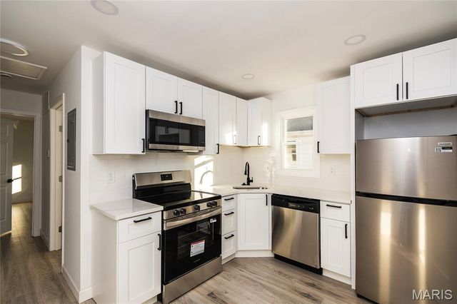 1402 Dammert Avenue, St Louis, MO 63125