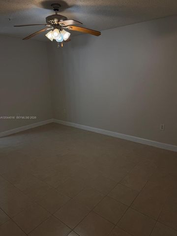 458 NE 210th Circle Ter 101-8, Miami, FL 33179