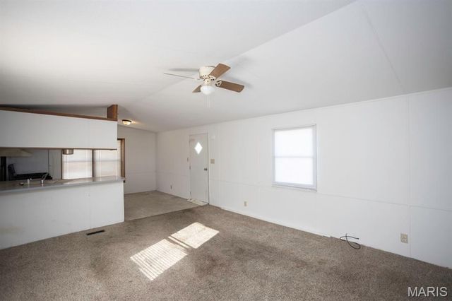 115 Foxworth Avenue, St Robert, MO 65584