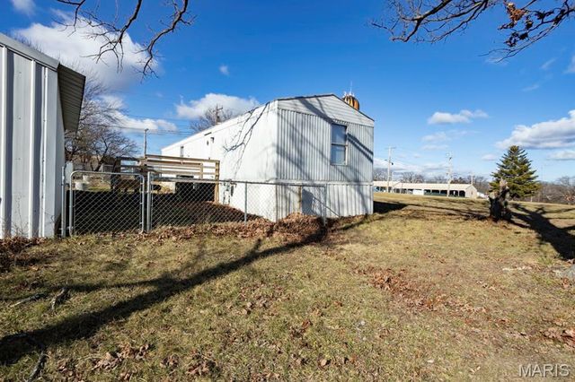 115 Foxworth Avenue, St Robert, MO 65584