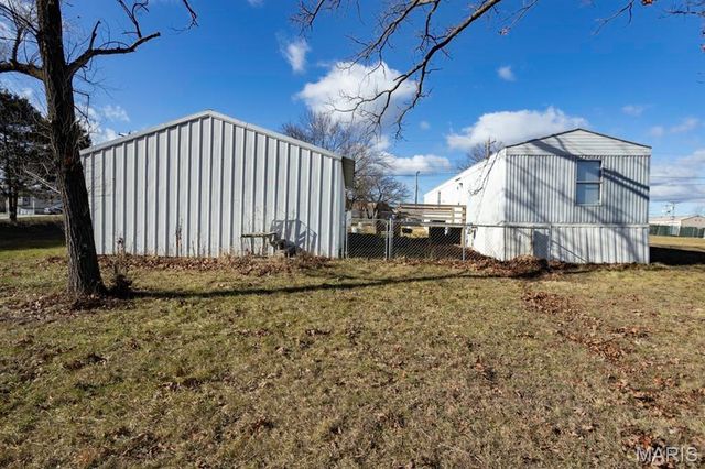 115 Foxworth Avenue, St Robert, MO 65584