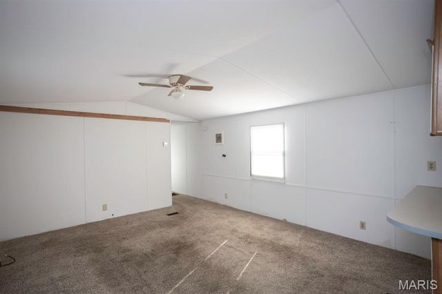 115 Foxworth Avenue, St Robert, MO 65584