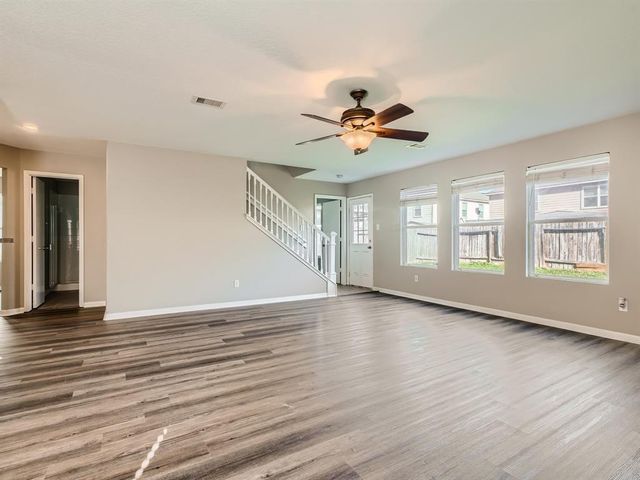 11010 Walkup Way, Houston, TX 77044