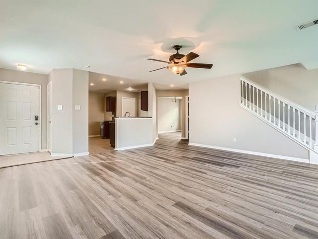 11010 Walkup Way, Houston, TX 77044