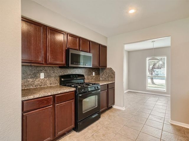 11010 Walkup Way, Houston, TX 77044