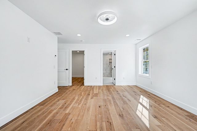 2 Boette Lane, Foxboro, MA 02035