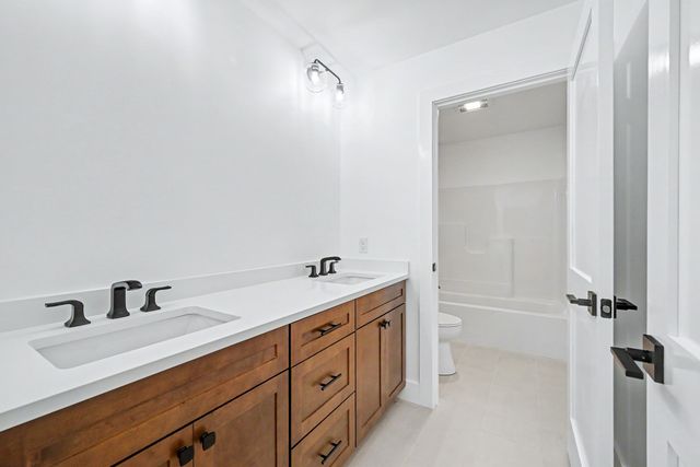 2 Boette Lane, Foxboro, MA 02035