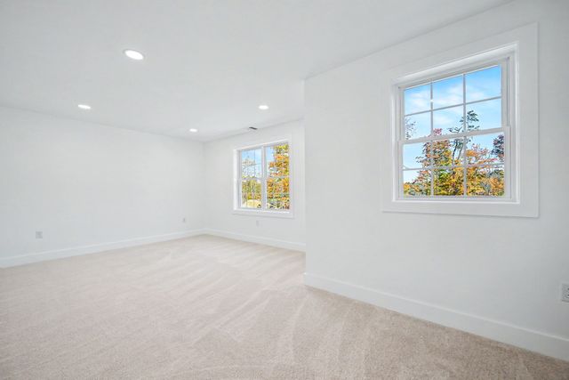 2 Boette Lane, Foxboro, MA 02035