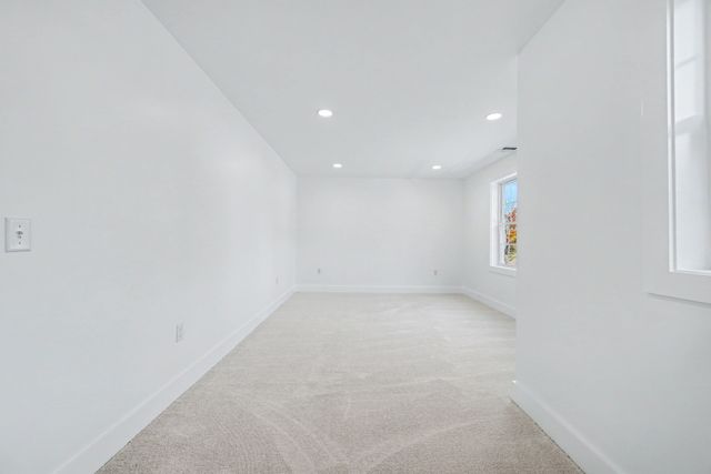 2 Boette Lane, Foxboro, MA 02035