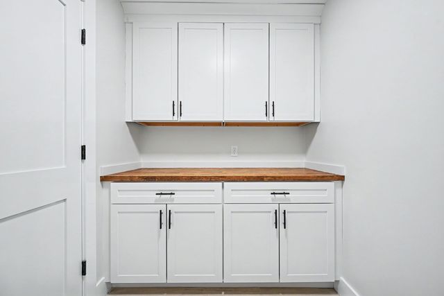 2 Boette Lane, Foxboro, MA 02035
