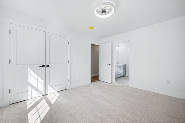2 Boette Lane, Foxboro, MA 02035