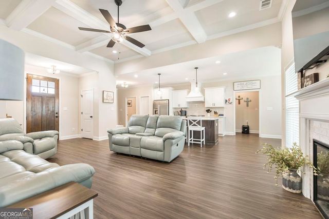 101 Mosswood Court, Kathleen, GA 31047