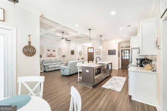 101 Mosswood Court, Kathleen, GA 31047