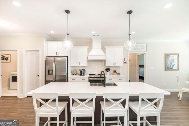 101 Mosswood Court, Kathleen, GA 31047