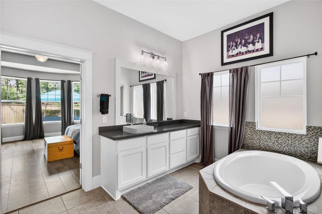 155 Jacks Corner Drive, Montgomery, TX 77316