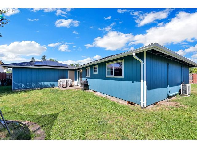 4514 SOUZA St, Eugene, OR 97402