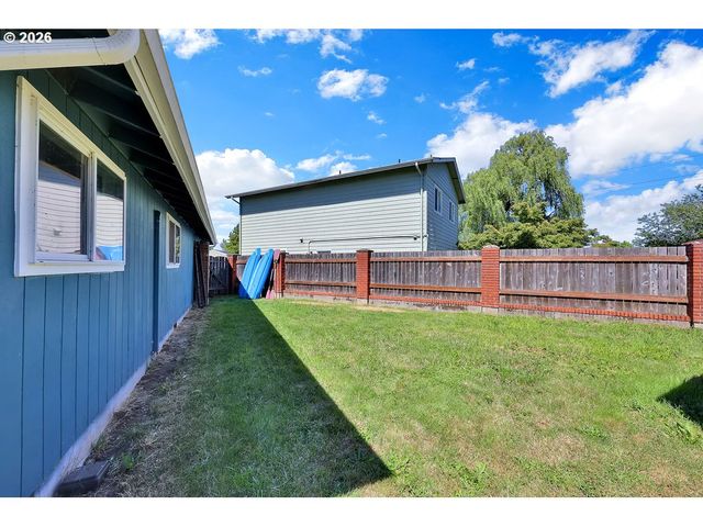 4514 SOUZA St, Eugene, OR 97402