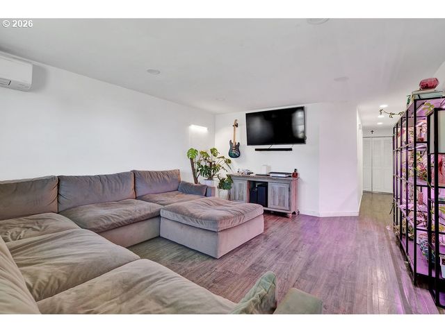 4514 SOUZA St, Eugene, OR 97402