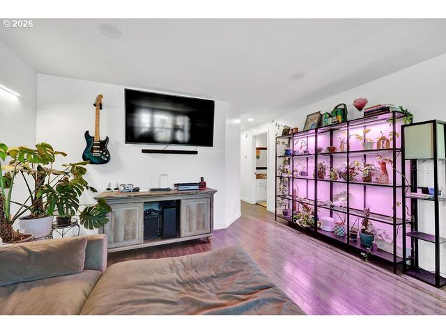 4514 SOUZA St, Eugene, OR 97402