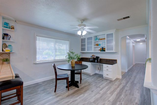 605 Camellia St, Turlock, CA 95380
