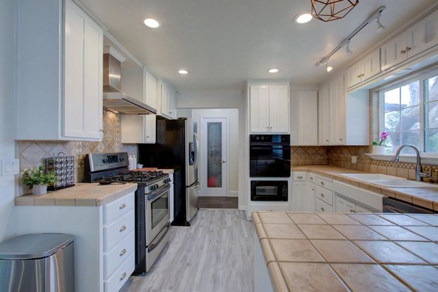 605 Camellia St, Turlock, CA 95380
