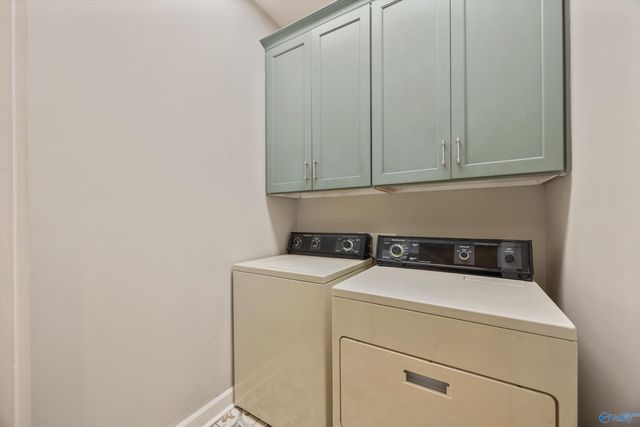 2610 Poincianna Street SE, Huntsville, AL 35801