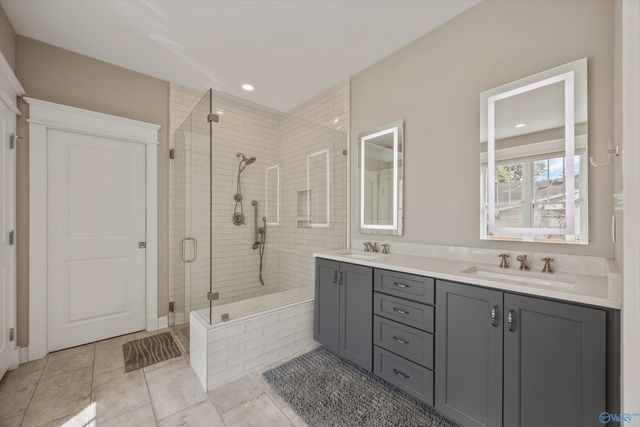 2610 Poincianna Street SE, Huntsville, AL 35801