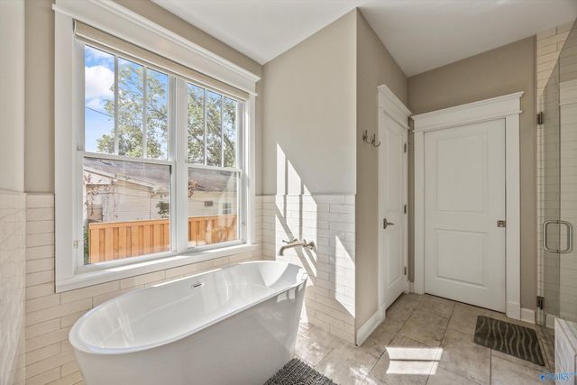 2610 Poincianna Street SE, Huntsville, AL 35801