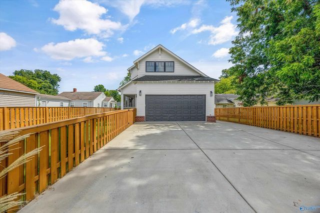 2610 Poincianna Street SE, Huntsville, AL 35801