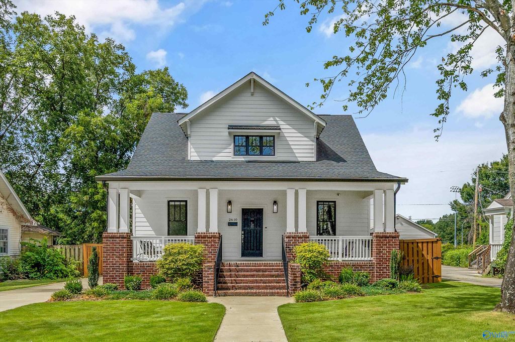 2610 Poincianna Street SE, Huntsville, AL 35801