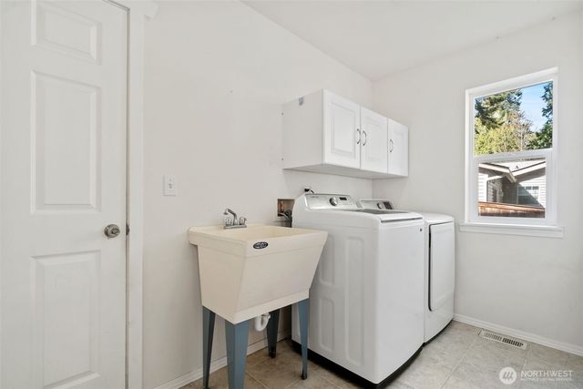 5662 Hicks Ave NE, Bremerton, WA 98311