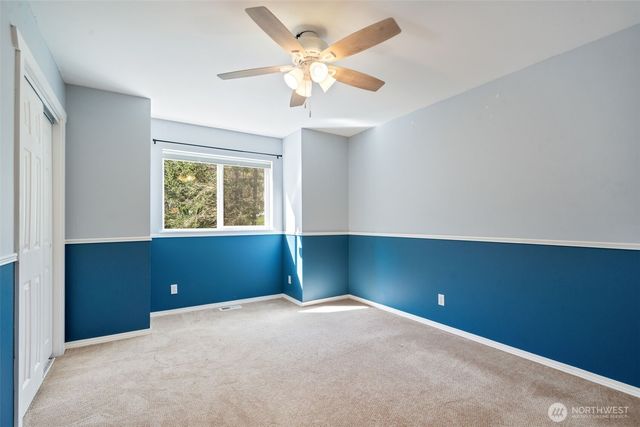 5662 Hicks Ave NE, Bremerton, WA 98311