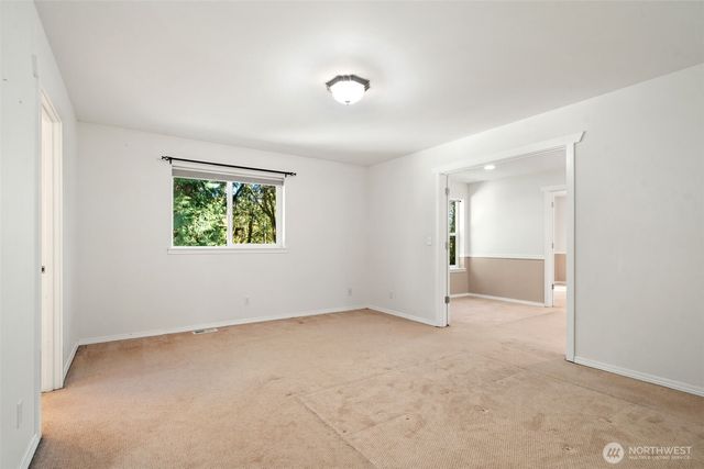 5662 Hicks Ave NE, Bremerton, WA 98311