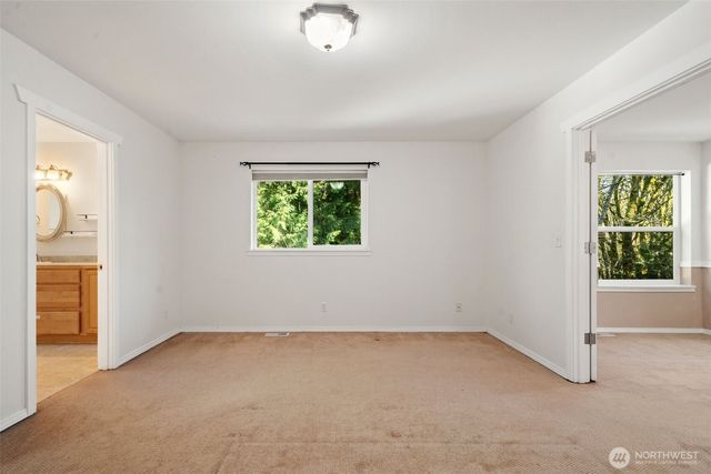 5662 Hicks Ave NE, Bremerton, WA 98311